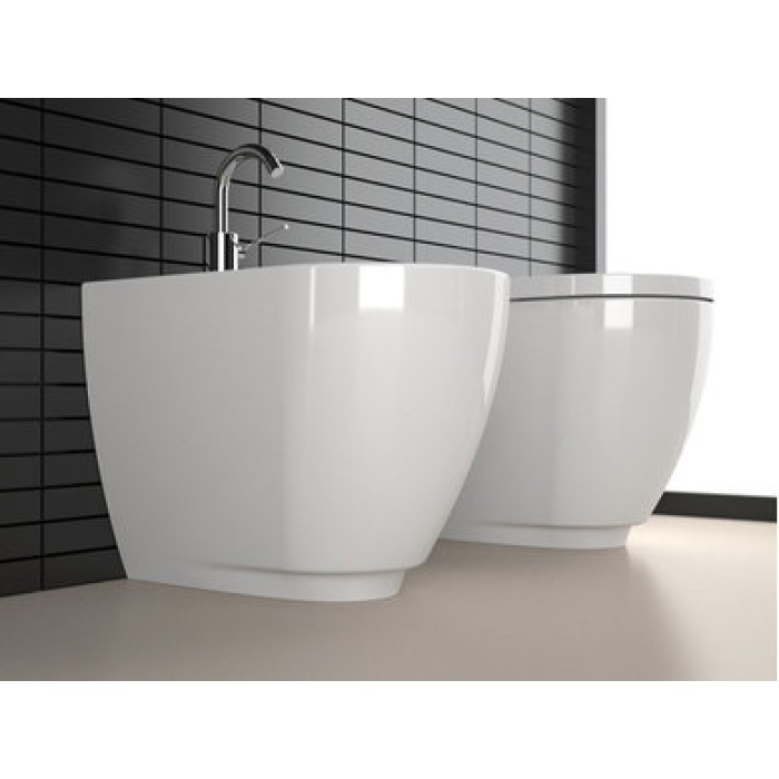 Пристенный унитаз Hatria Fusion (YxVD01) Пристенный унитаз Hatria Fusion (YxVD01)