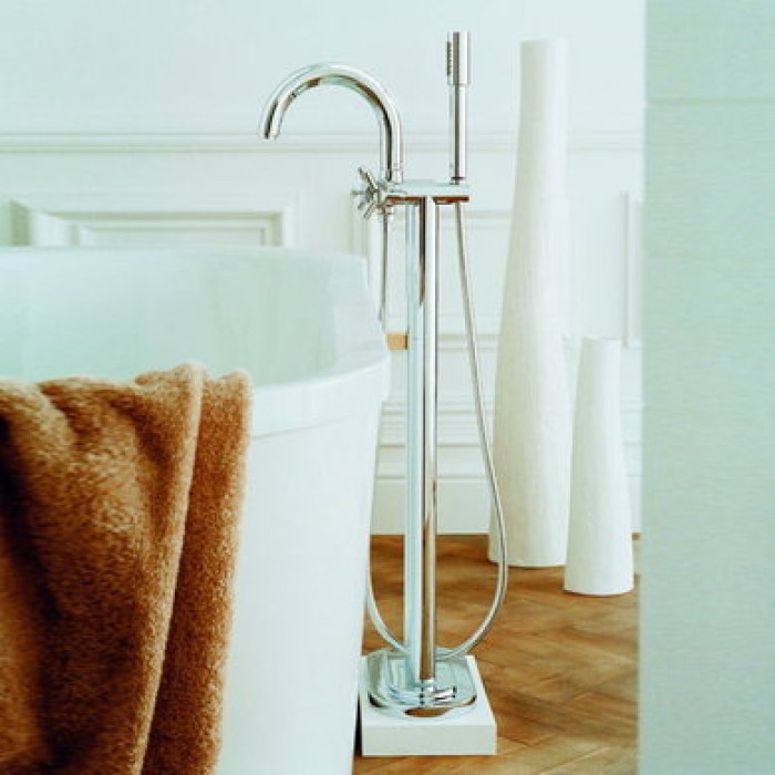 Напольный смеситель Grohe Atrio Ypsilon 25044000 Напольный смеситель Grohe Atrio Ypsilon 25044000