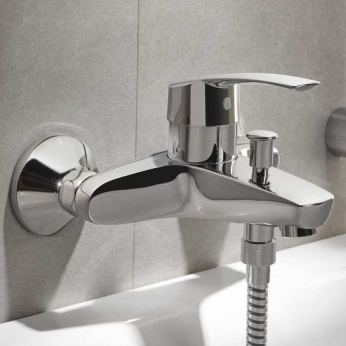 Grohe Eurosmart Смеситель однорычажный для ванны (33300002) Grohe Eurosmart Смеситель однорычажный для ванны (33300002)
