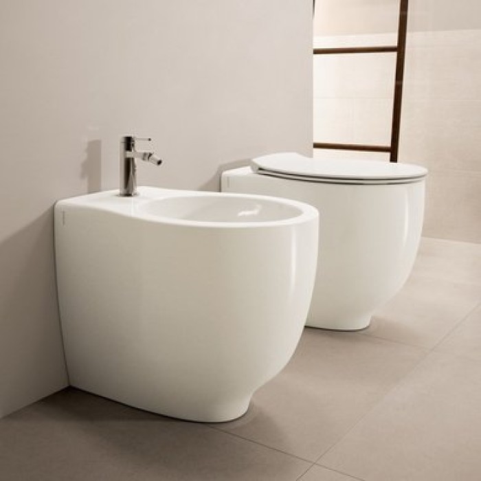 Пристенный унитаз Hatria Le Fiabe (Y1E201) Пристенный унитаз Hatria Le Fiabe (Y1E201)