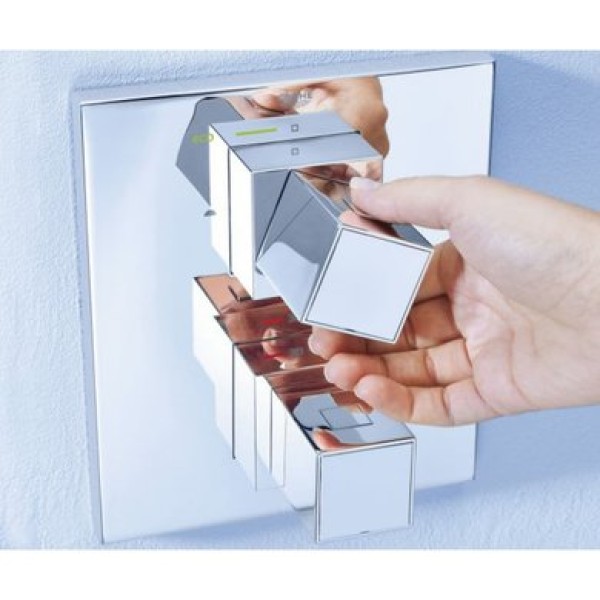Смеситель Grohe Grohtherm Cube 19959000