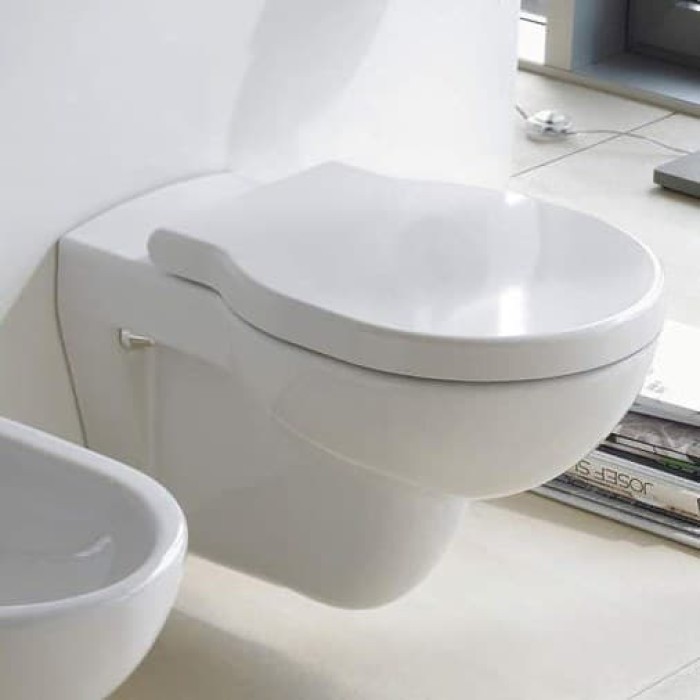 Плитка керамогранит Подвесной унитаз Duravit Bathroom Foster 0175090000 для пола