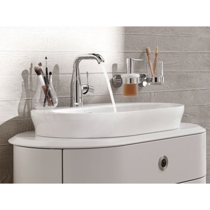 Смеситель для раковины Grohe Essence New M-Size 23462001 Смеситель для раковины Grohe Essence New M-Size 23462001