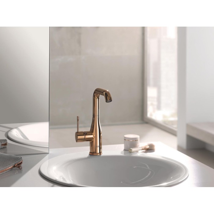 Grohe Essence Смеситель однорычажный для раковины L-Size (32628DA1) Grohe Essence Смеситель однорычажный для раковины L-Size (32628DA1)