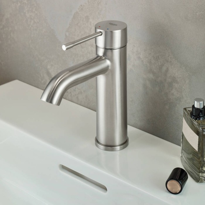 Змішувач для раковини Grohe Essence 24171001 хром