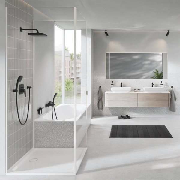 Змішувач для ванни Grohe Cubeo 1018142430 з душовим набором, чорний матовий