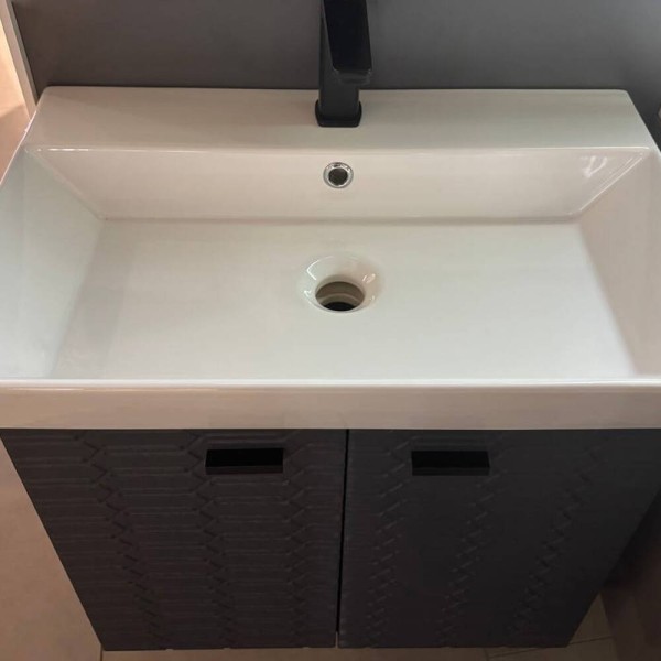 Тумба Devit Flow 484050A 50 см з умивальником та ручками, антрацит матовий