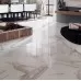 Плитка Porcelanosa Calacata Gold под мрамор